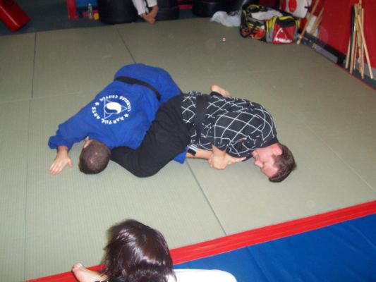 Master Schleeter does counter into armbar tech.